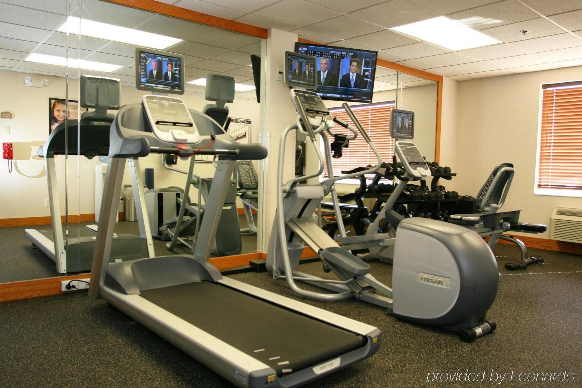 Holiday Inn Express Hotel & Suites Columbus By Ihg Экстерьер фото